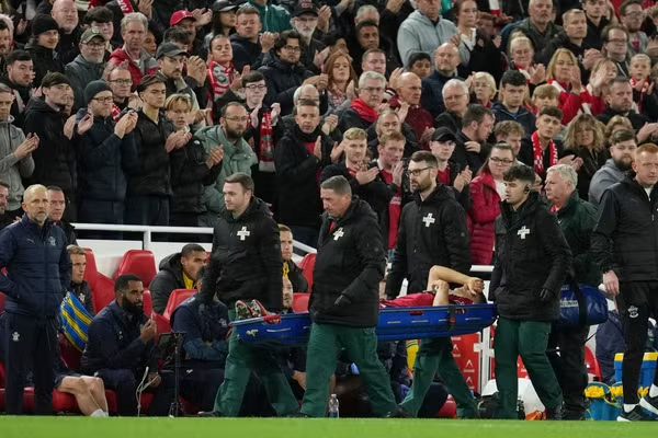 Giovanni Leoni absen selama setahun setelah mengalami robekan ACL, konfirmasi bos Liverpool Arne Slot